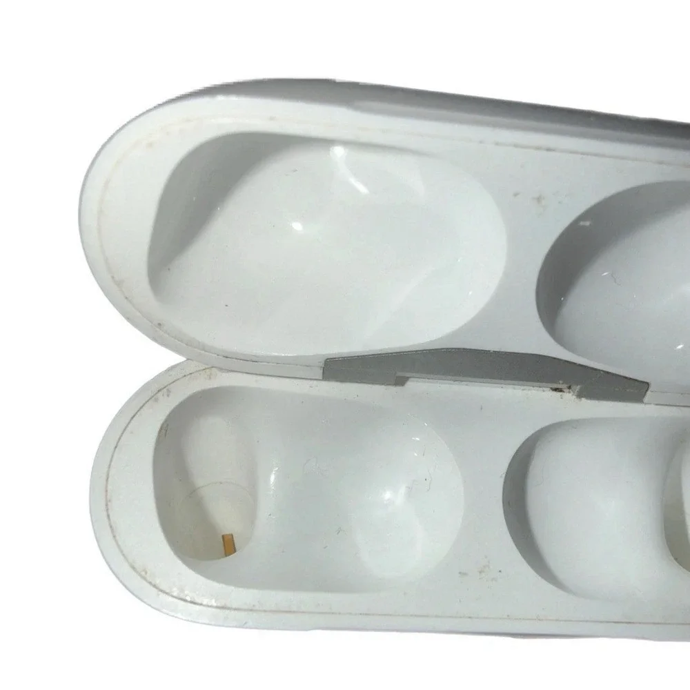 Genuine Authentic‎ Replacement Apple Airpods Pro 1 - 1st Gen Charging Case A2190